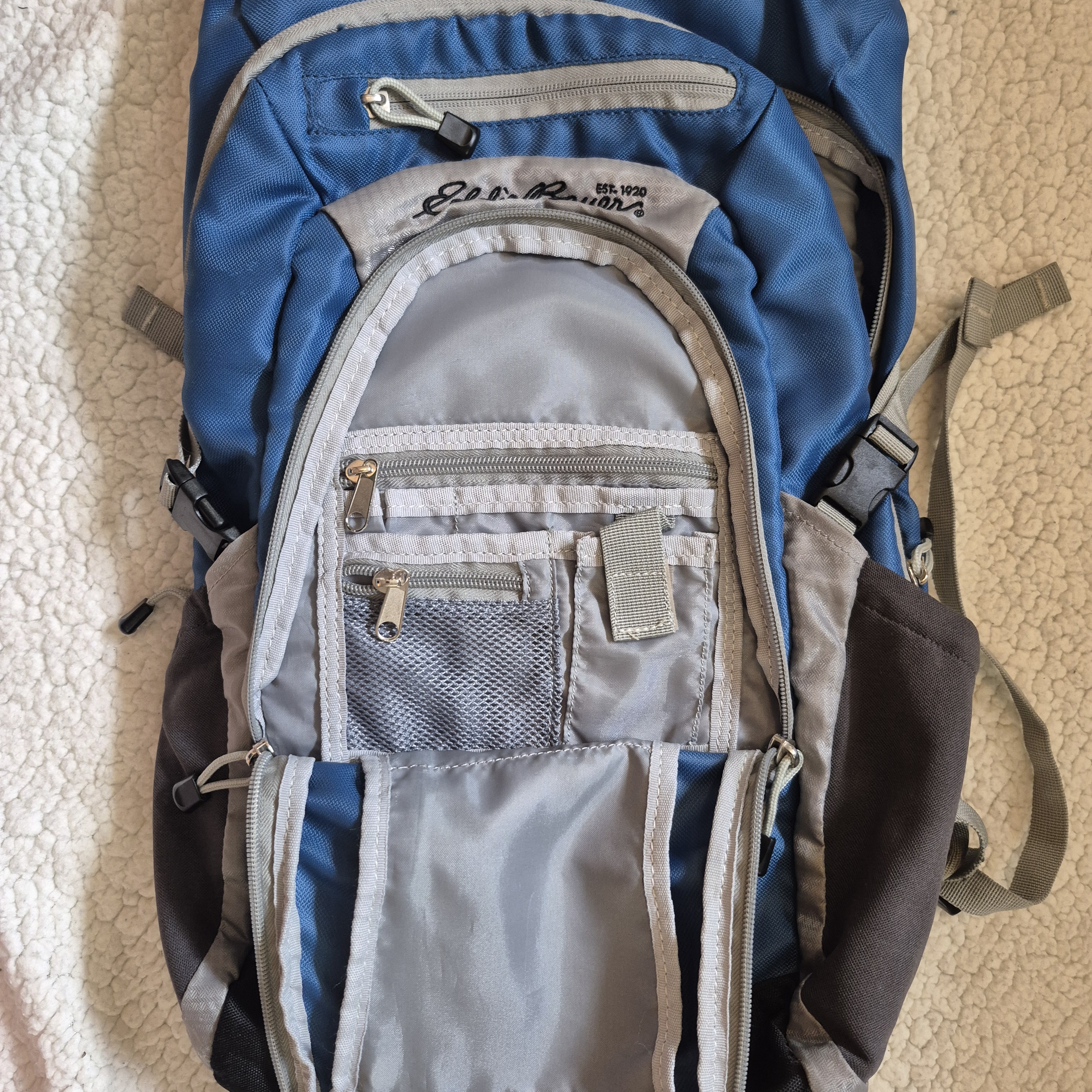 Eddie Bauer Men's Backpack In Blue And Gray